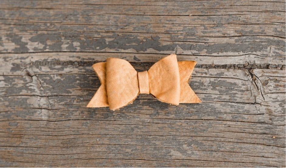 Small Leather Hair Bow