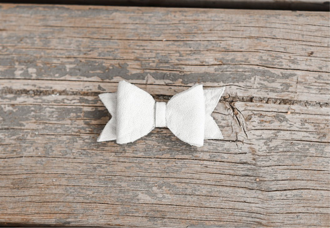 Small Leather Hair Bow