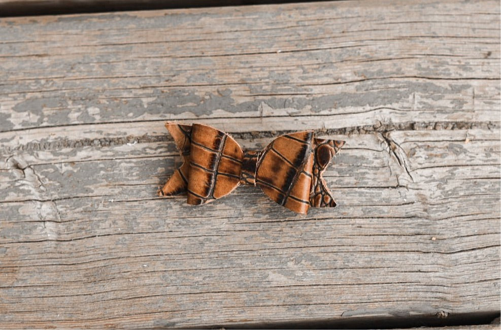 Small Leather Hair Bow